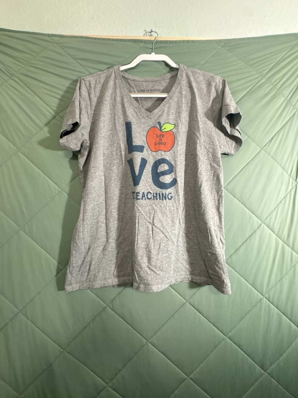 Life Is Good Crusher V-Neck T-Shirt Size L Gray Love Teaching Apple Tee